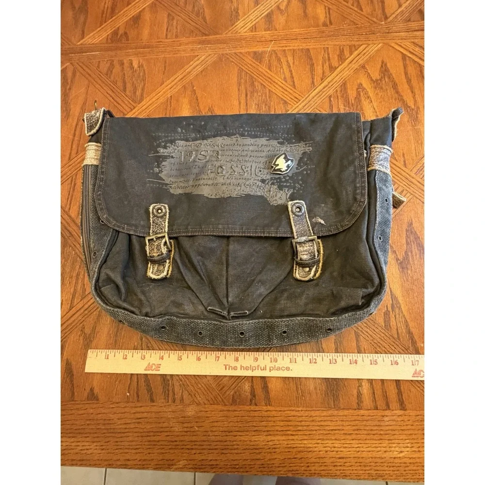 Vintage Distressed Fossil